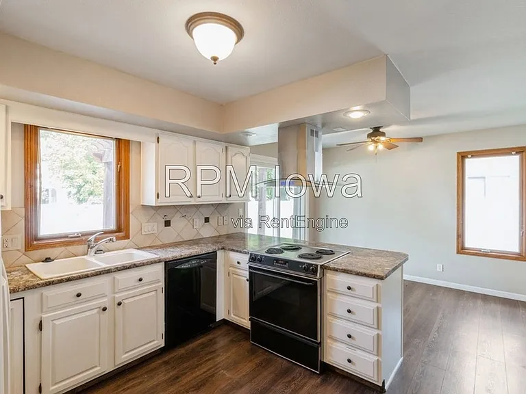 1509 Kentucky Ave — Photo 4