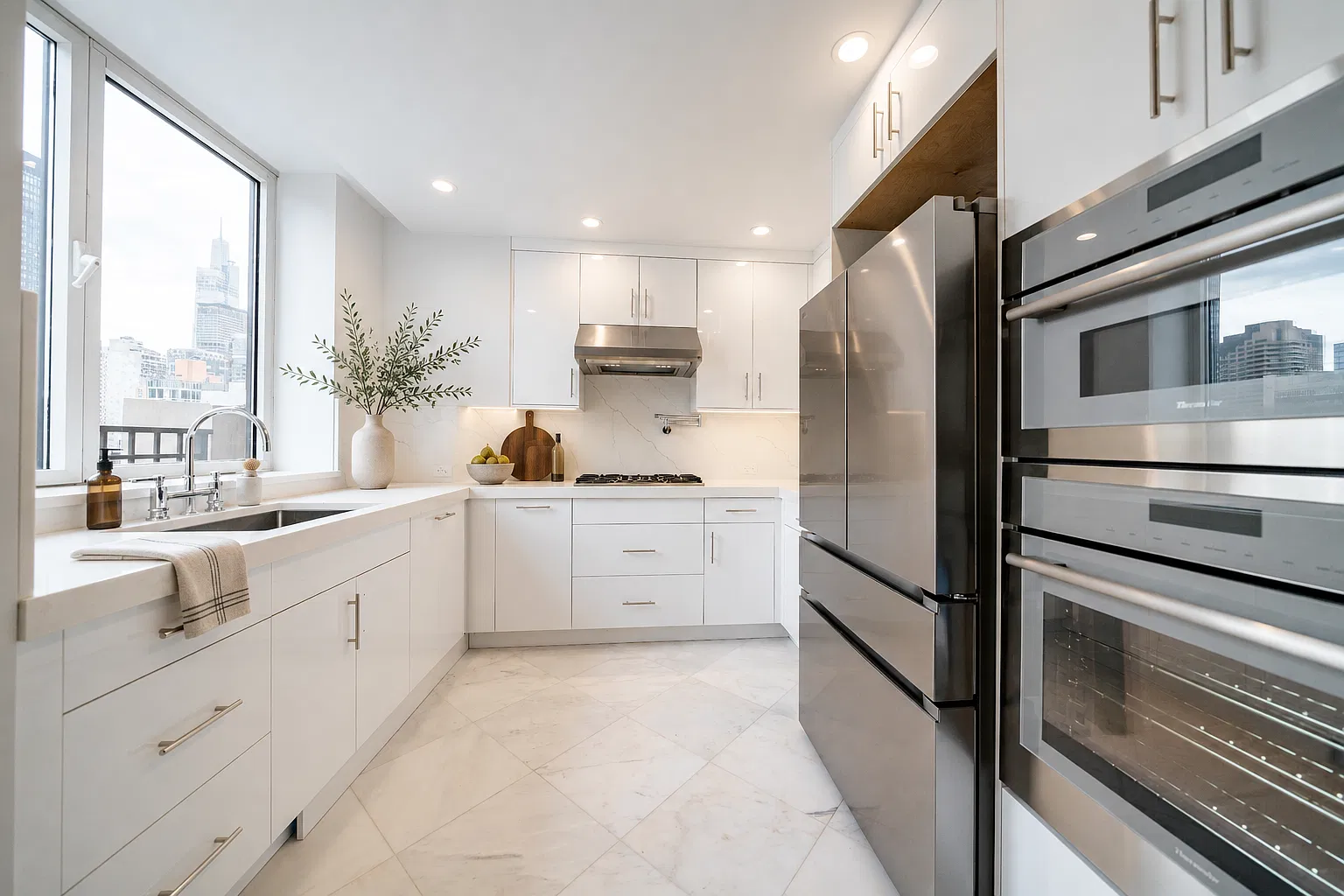 351 East 51st Street — Photo 3