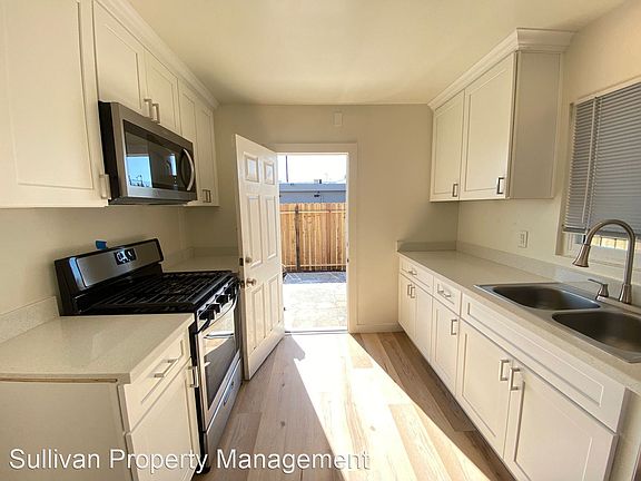 4th image of 230 S Oak St #11440189