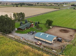 372 Lane 8, Powell, WY 82435