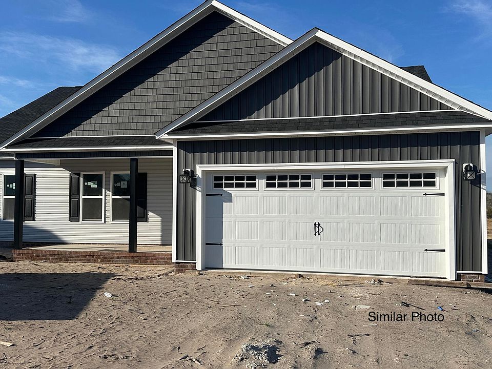 1st image of 215 Willas Court