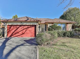 77 Briarwood Rd, Markham, ON L3R2W8