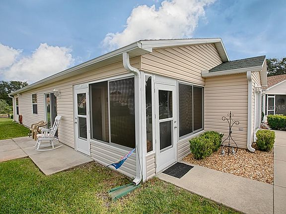 3rd image of 2901 Barboza Dr