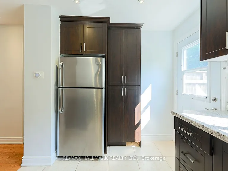 527 Craven Rd — Photo 17