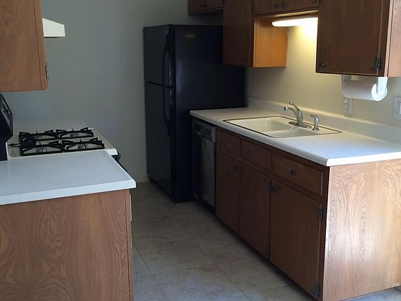 3rd image of 8105 Exmoor Dr #B