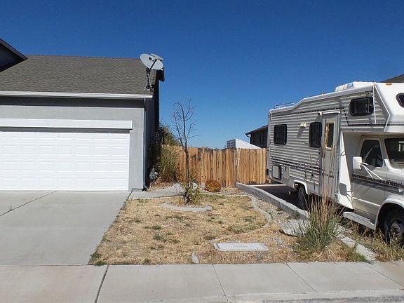 2nd image of 660 Panama Dr