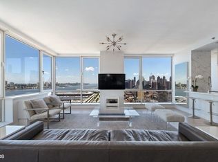 635 W 42nd St APT 37B, New York, NY 10036