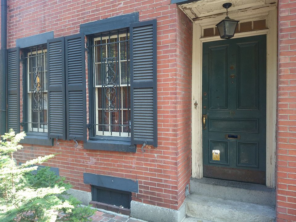2nd image of 19 Lawrence St