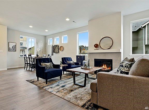 2nd image of 9615 134th St E