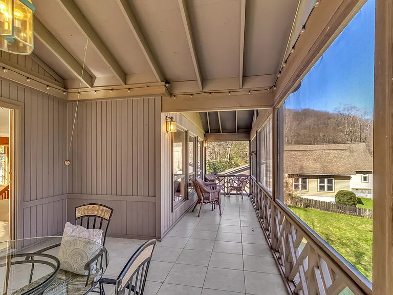 41 Balsam Shadows Rd — Photo 17