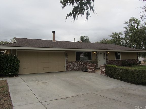 2nd image of 26240 Jonquil St
