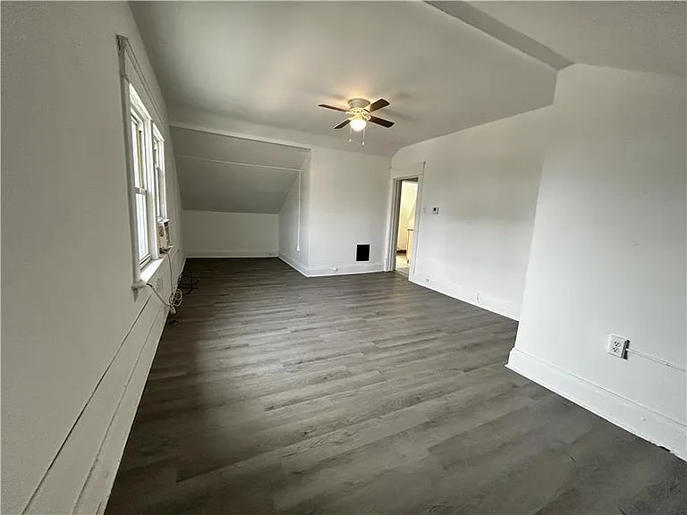 2526 Sunset Blvd #2 — Photo 3