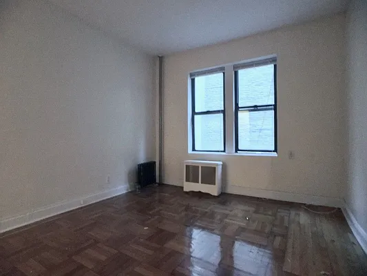 Rented by Sovereign Associates | media 7