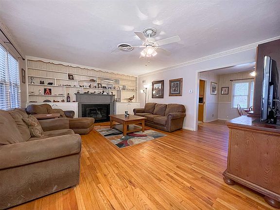 4th image of 113 Whitworth Ave