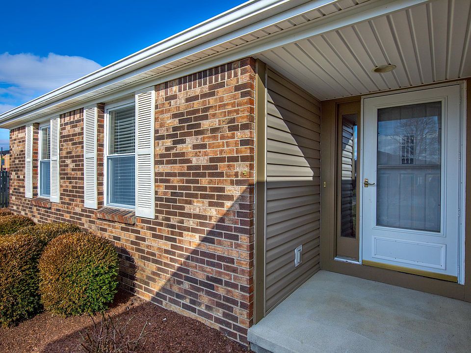1st image of 3404 Red Cedar Ct