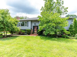 1360 Tanforan Dr, Lexington, KY 40517