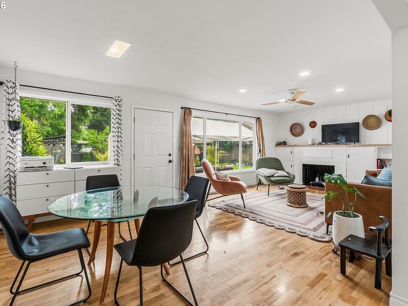4th image of 807 Vincent St