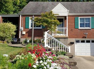 3277 Thornwood Dr, Bethel Park, PA 15102
