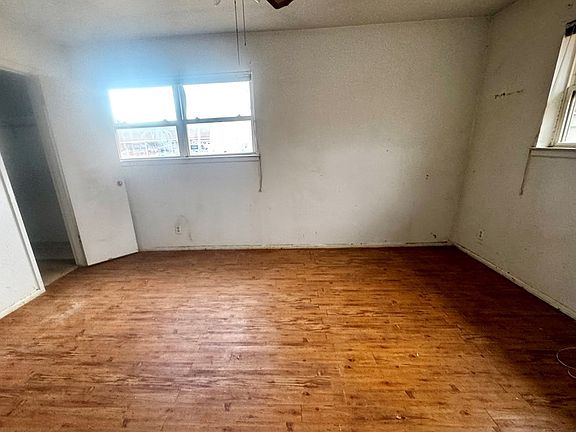 5th image of 3332 Camarie Ave