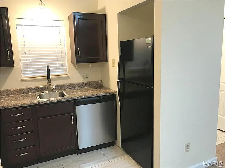 86 Peachtree Ln — Photo 7