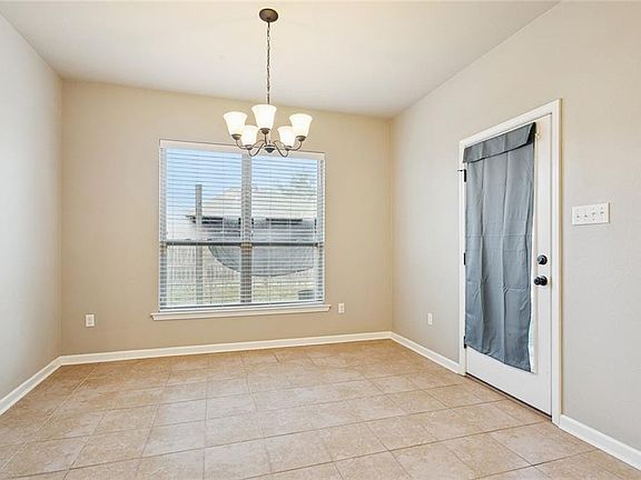 4th image of 70085 4th St