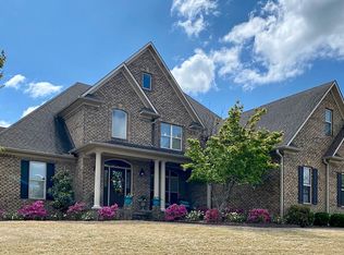 221 Greendale Dr, Jackson, TN 38305