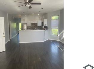 157 N Lotus Ave #1, Chicago, IL 60644