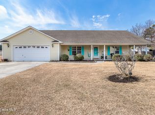 108 Trailwood Dr, Hubert, NC 28539