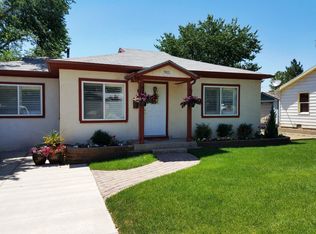 911 N Monterey Ave, Farmington, NM 87401
