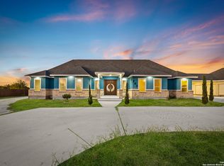 703 W Petaluma Blvd, San Antonio, TX 78221