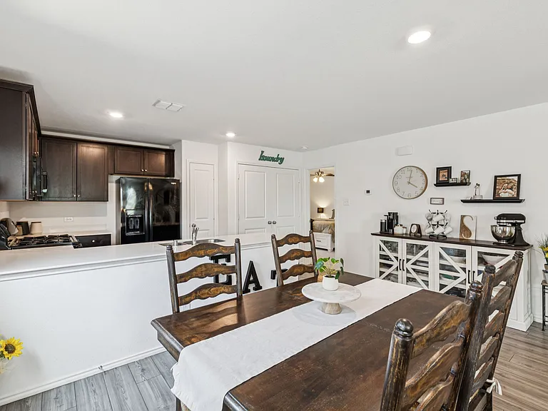 7408 Bluebell Ln — Photo 9