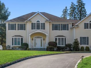 7 Shady Ln, Greenwich, CT 06831