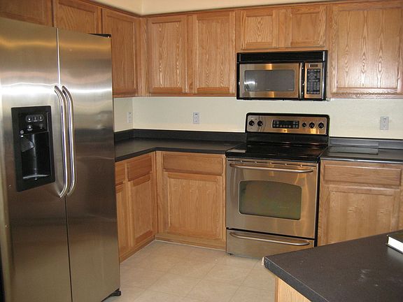 Spacious kitchen with Stainless appliances