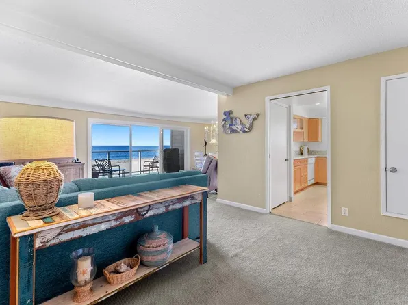 22130 E Cliff Dr APT 2D, Santa Cruz, CA 95062