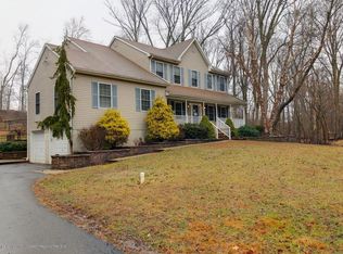 112 Arneytown Hornerstown Rd, Allentown, NJ 08501