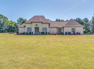 140 Browning Dr, Flora, MS 39071