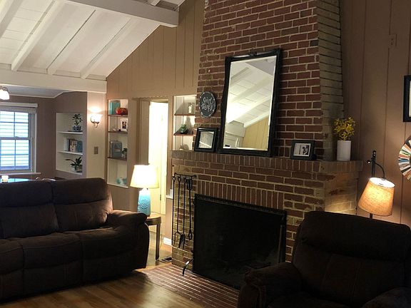 2nd image of 1610 King St