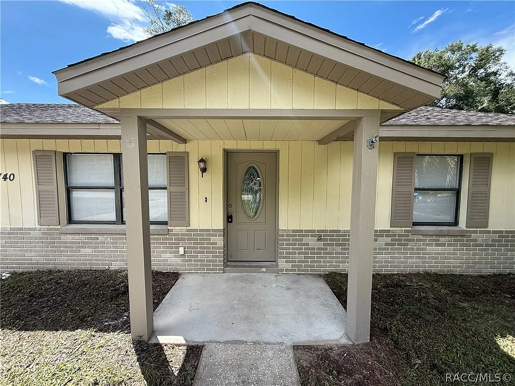 3 bed, 2.0 bath, 1304 sqft, $1,750 — Photo 3