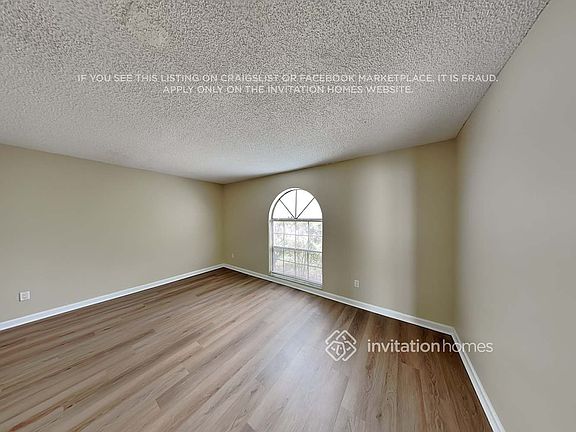 4th image of 2751 Mint Dr