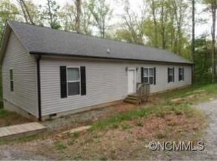 726 Halsbury Ave, Hendersonville, NC 28791
