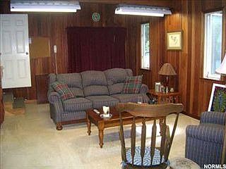 1st image of 120 Roosevelt Dr