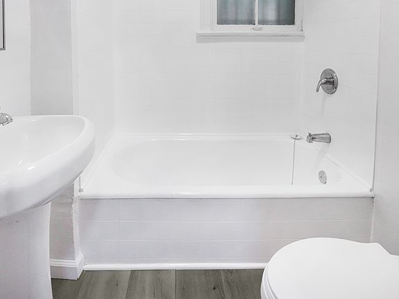 5th image of 354 S Alvarado St #109