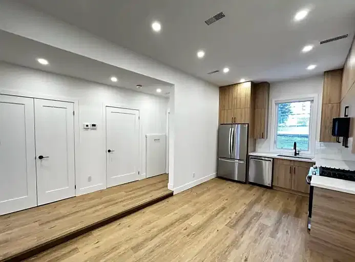 31 Woodfield Rd — Photo 3