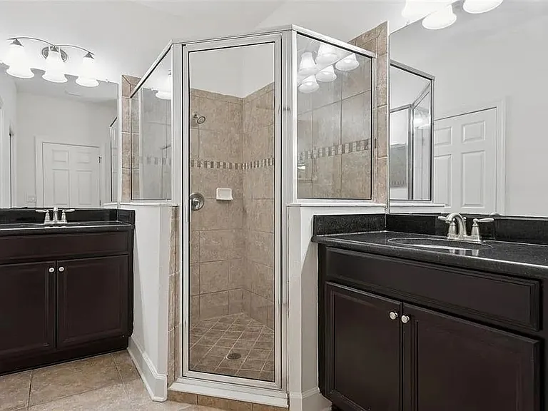 16036 Bella Woods Dr — Photo 10