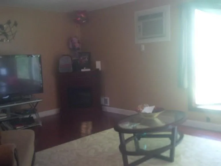 60 Halgren Cres — Photo 4