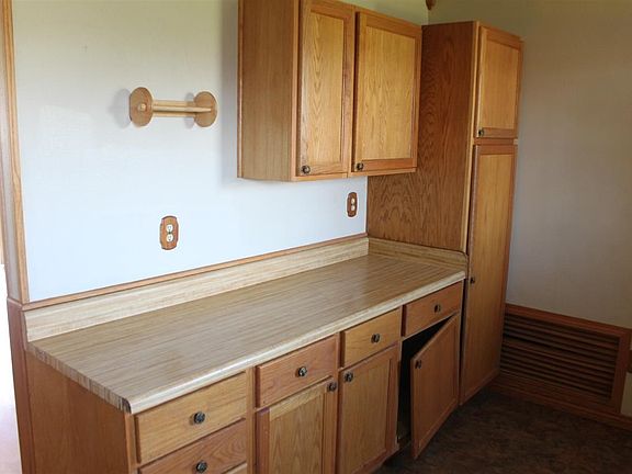 5th image of 5329 NW Oak Ave