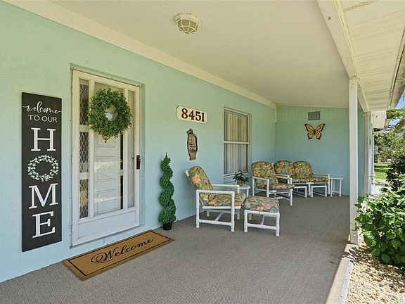 3rd image of 8451 SW SUNNYBREEZE ROAD