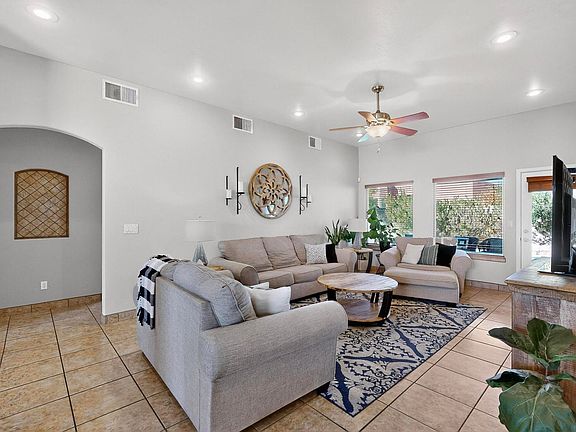 4th image of 4426 La Cienaga Pl