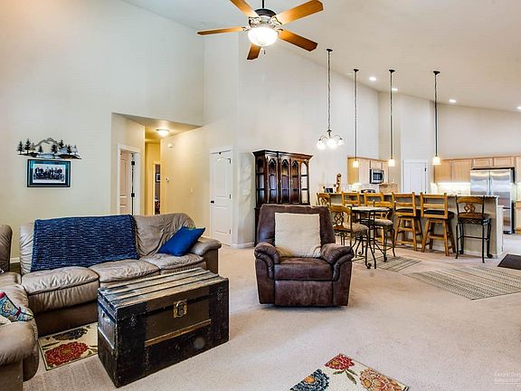5th image of 18818 River Woods Dr