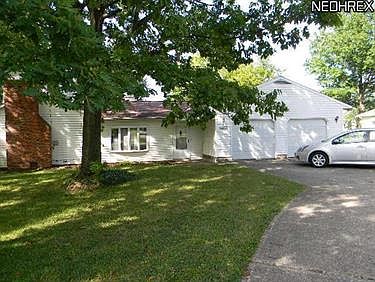 2nd image of 19454 Bowman Dr